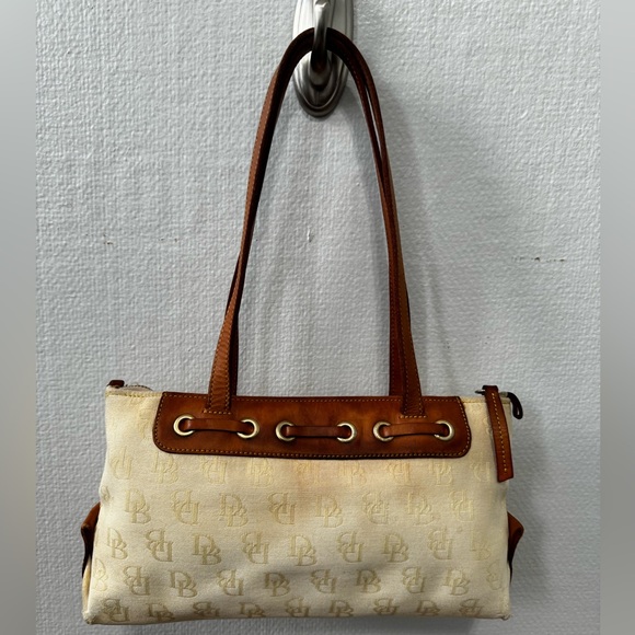 Dooney & Bourke Signature Canvas Shoulder Bag Project - Picture 5 of 13